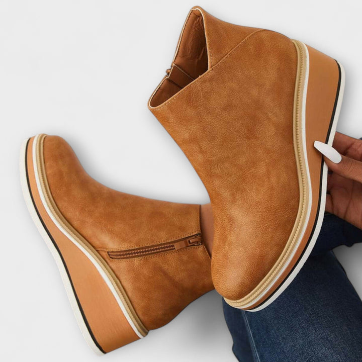 Maria - Botas Elegantes e Confortáveis