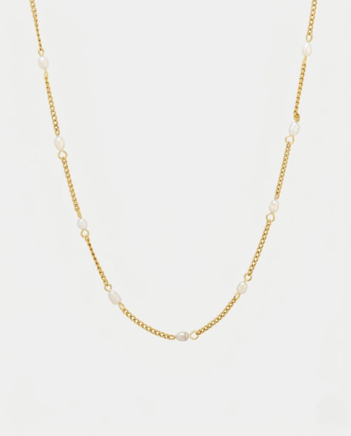 Colar de Pérolas Minimalista