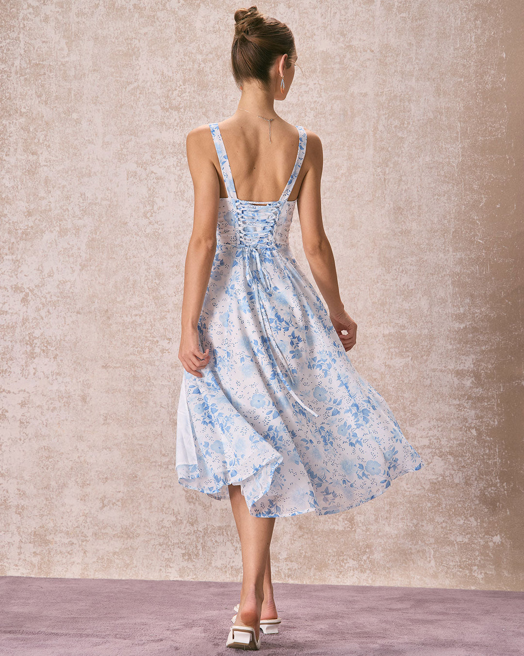 Renata - Vestido Midi Azul Floral