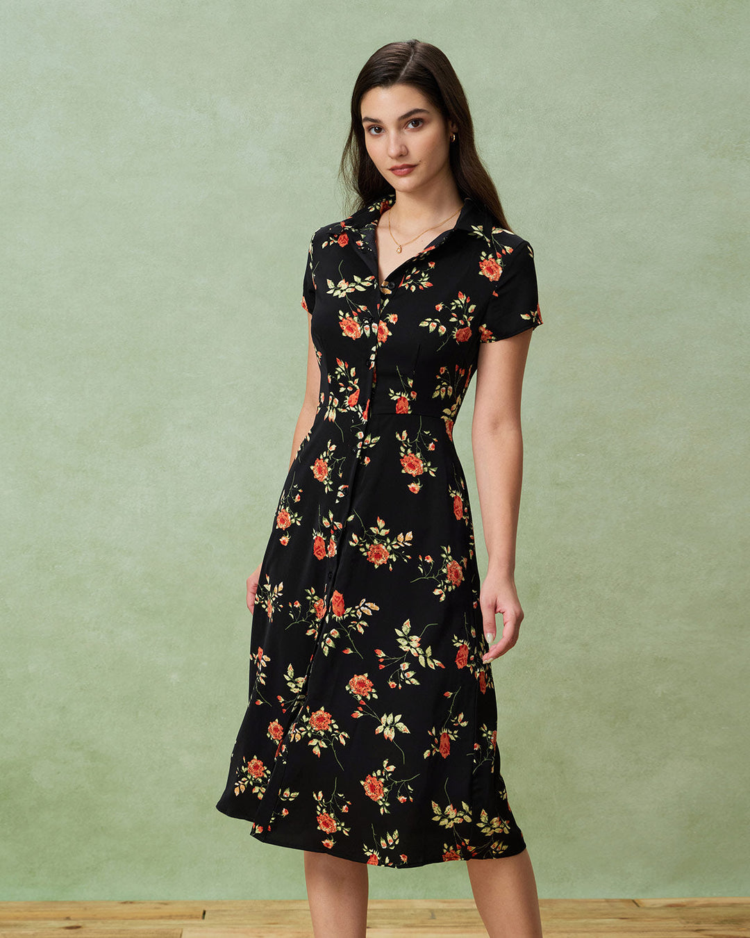 Glória - Vestido Midi Preto Floral