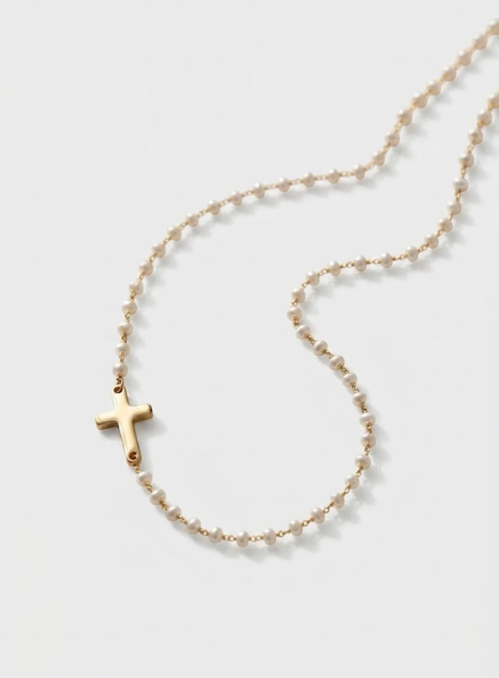 Colar com Cruz e Pérolas