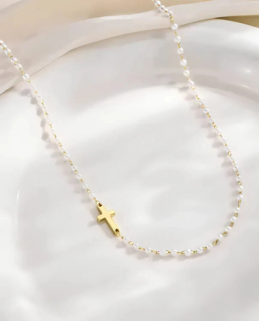 Conjunto com Cruz e Pérolas
