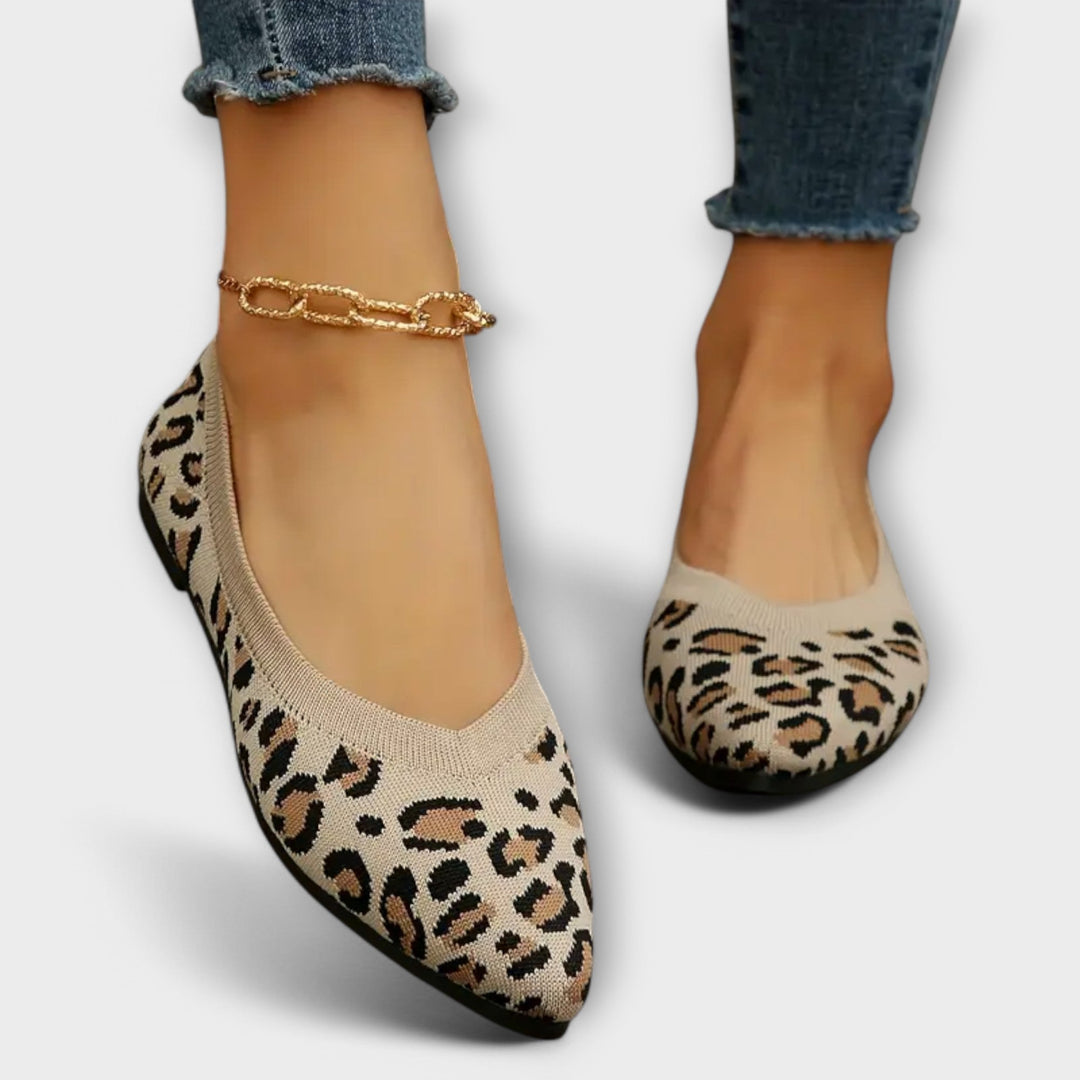 Paula - Sabrinas de renda com estampado de leopardo