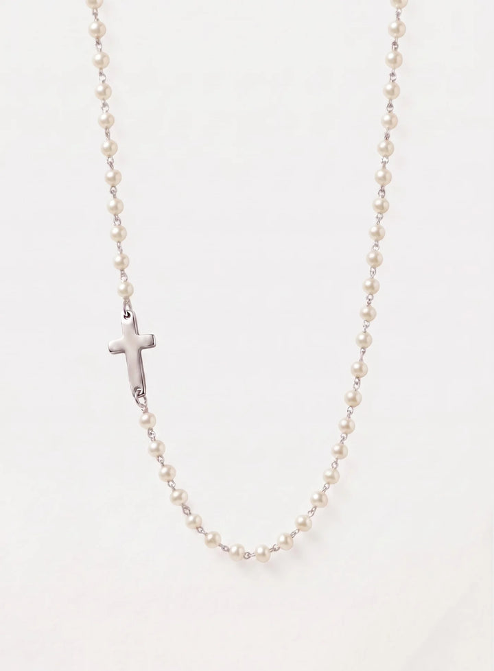 Colar com Cruz e Pérolas