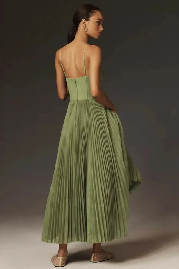 Lumira - Elegância Fluida em Tule