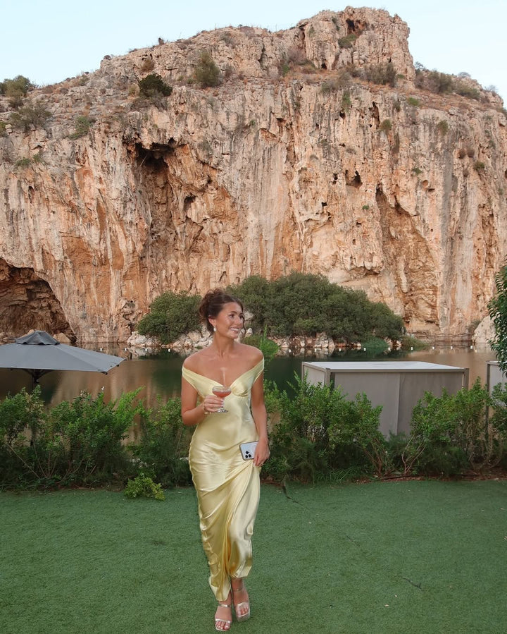 Bárbara - Vestido Maxi em Cetim