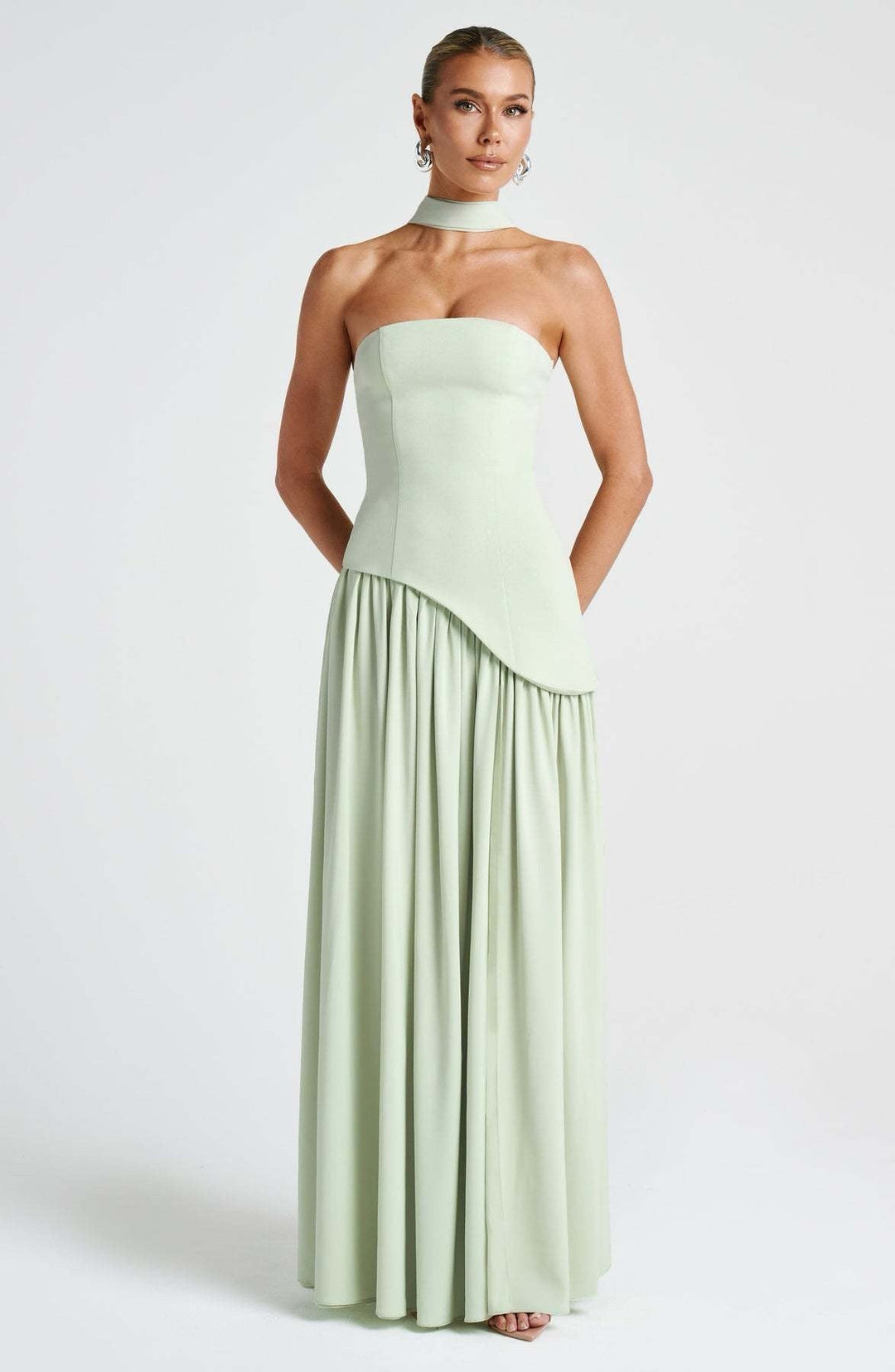 Beatriz - Vestido Longo Sofisticado