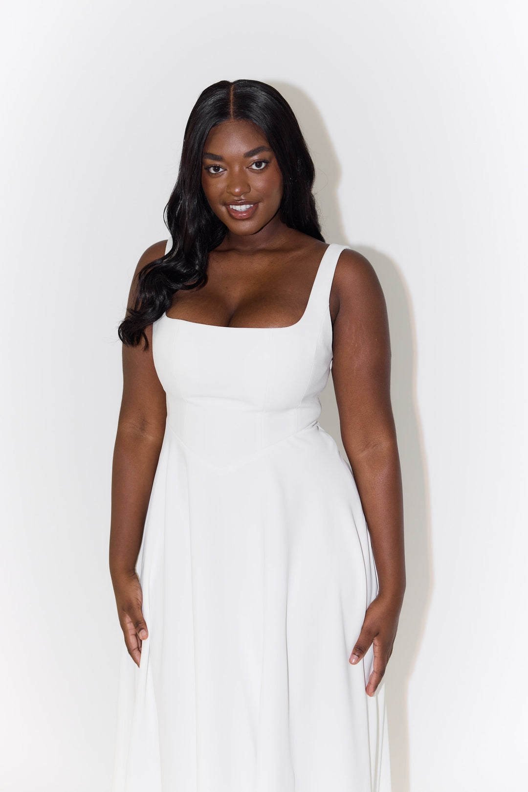 Amélia - Vestido Midi Intemporal