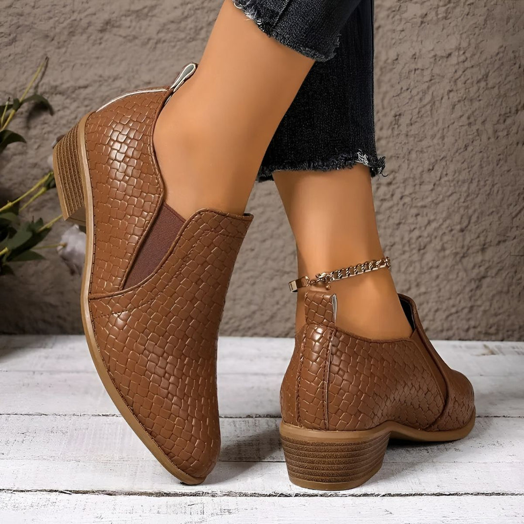 Alexia - Sapatos Oxford elegantes e confortáveis