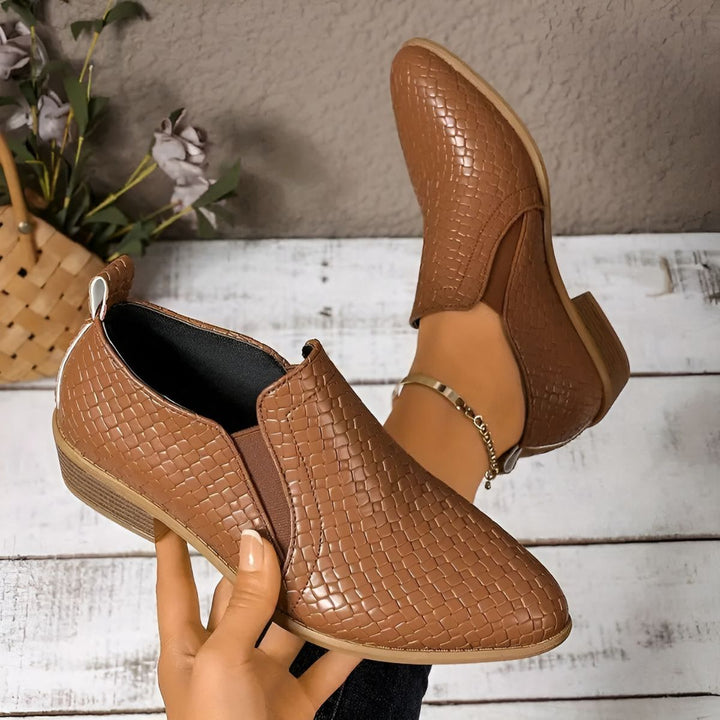 Alexia - Sapatos Oxford elegantes e confortáveis