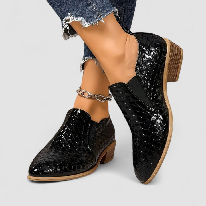 Alexia - Sapatos Oxford elegantes e confortáveis
