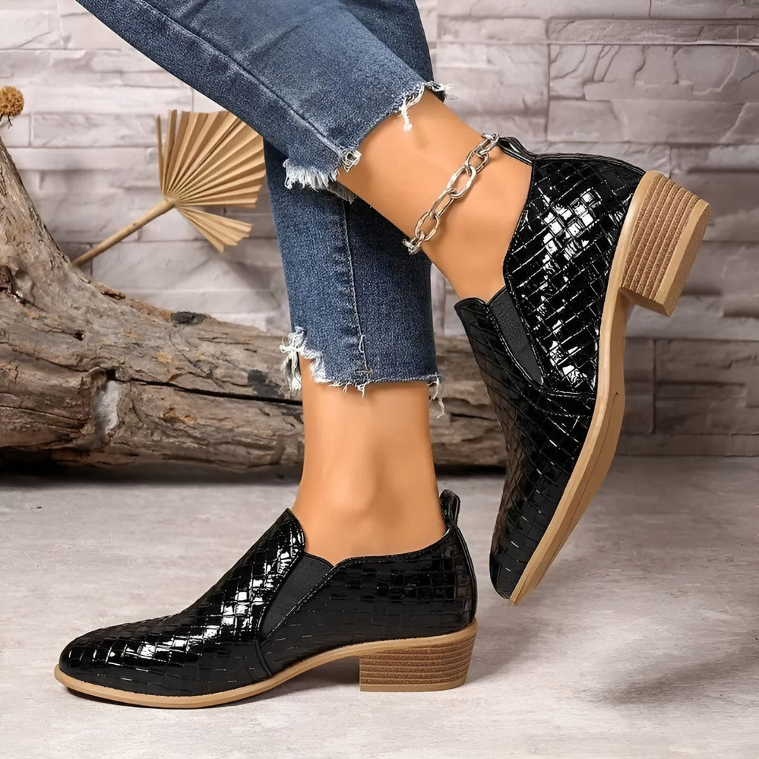 Alexia - Sapatos Oxford elegantes e confortáveis