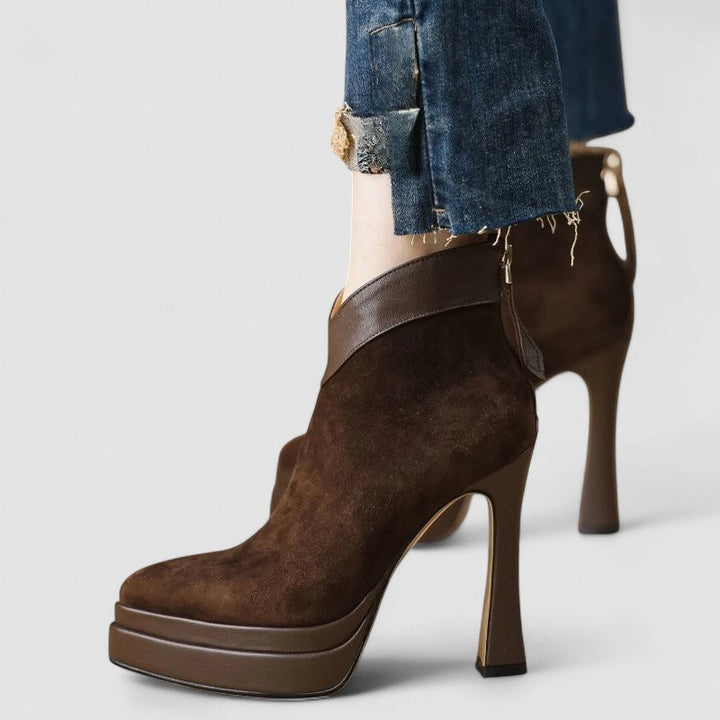 Dora - Botas com estilo moderno e conforto e atitude