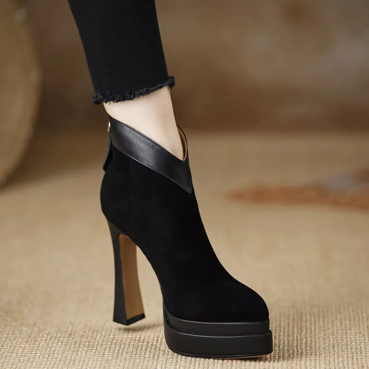 Dora - Botas com estilo moderno e conforto e atitude