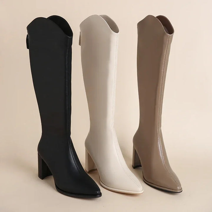 Hilda - Botas de salto Grosso e Elegância para o Inverno