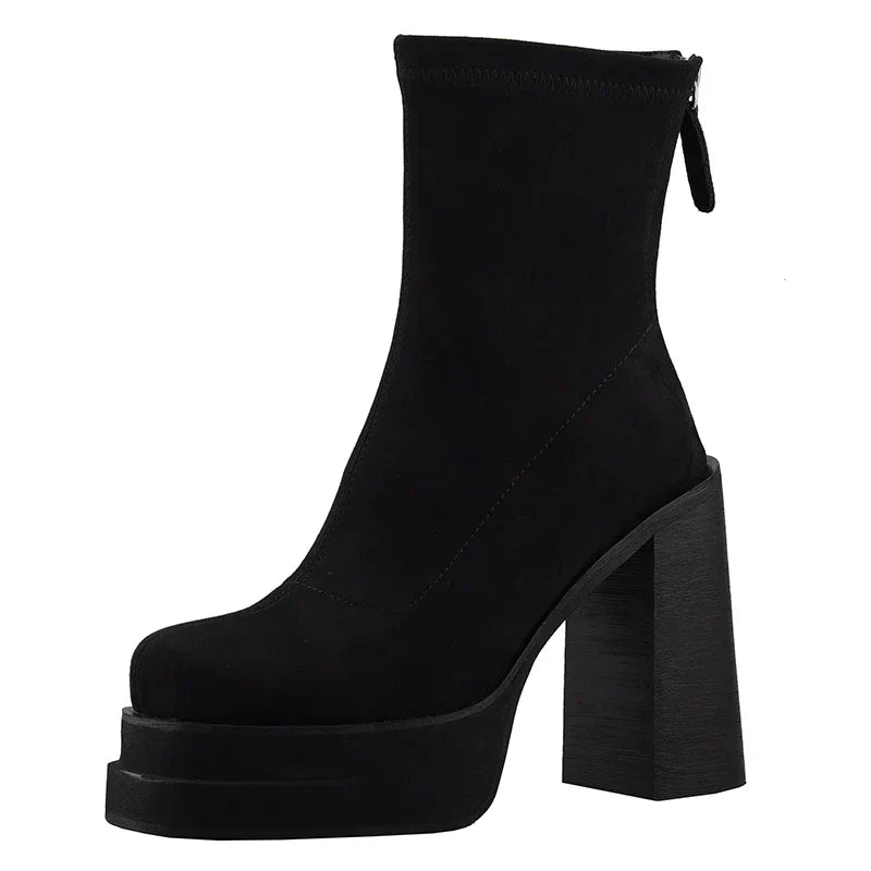 Olga - Botas com estilo moderno com o conforto da camurça