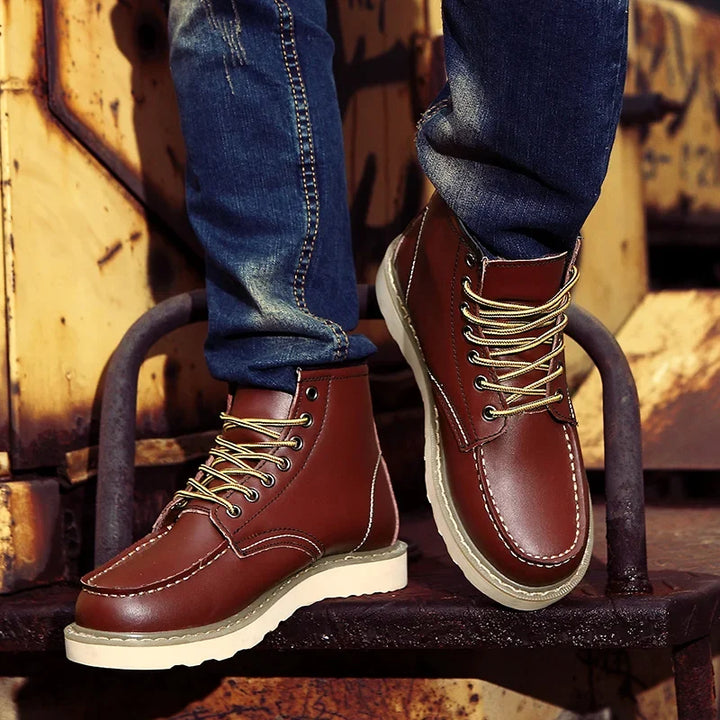 Daniel - Botas em Couro Verdadeiro