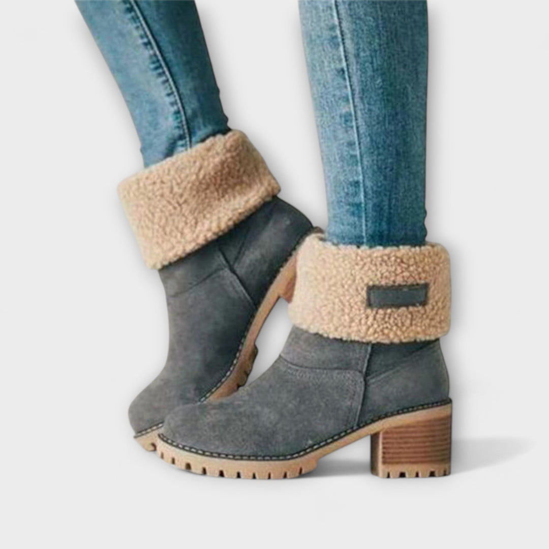 Benedita - Botas Femininas de Elegância