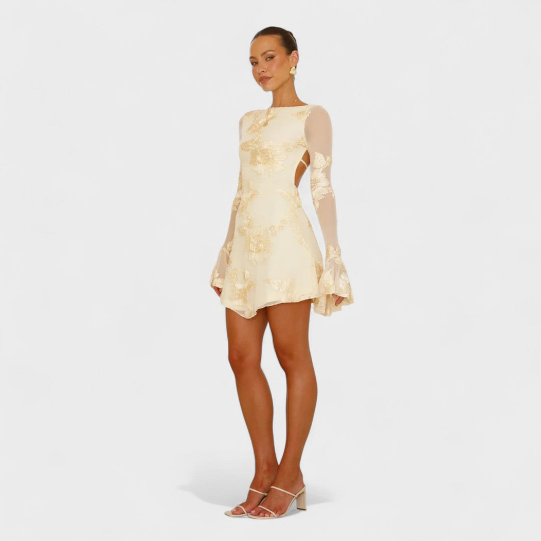 Júlia - Vestido com encanto floral