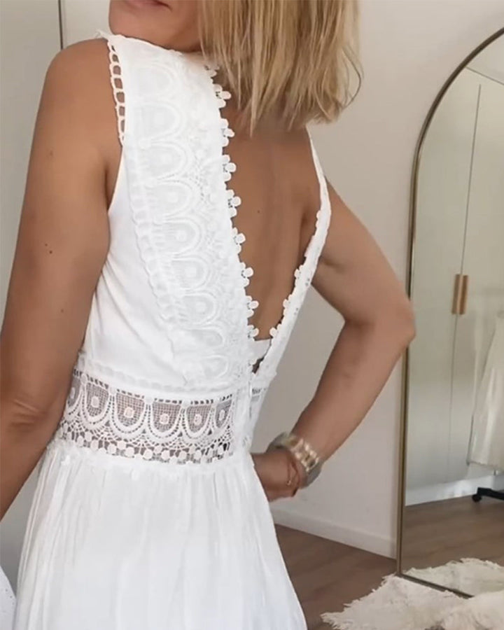 Kim - Vestido em Renda com Decote V