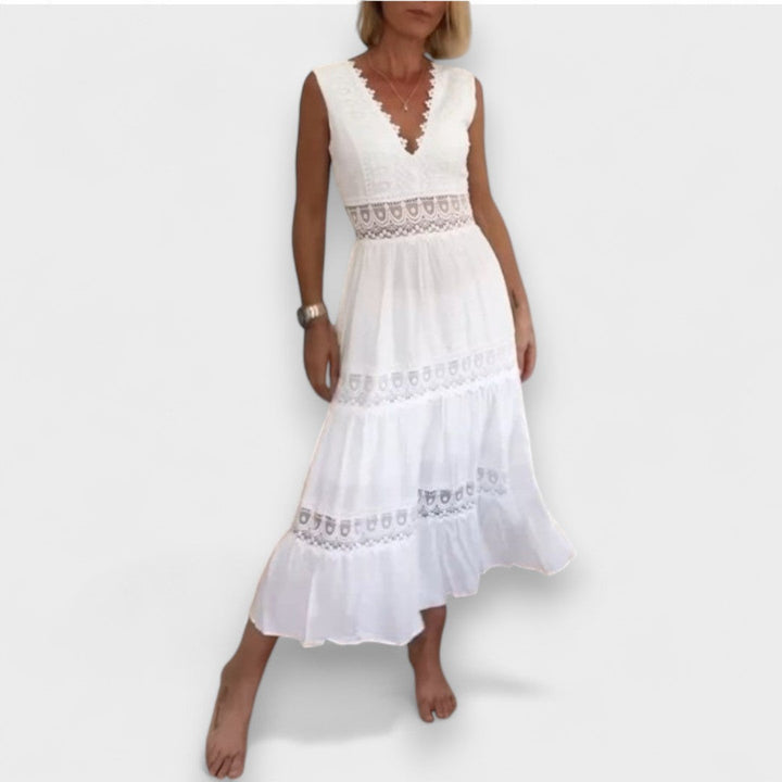 Kim - Vestido em Renda com Decote V