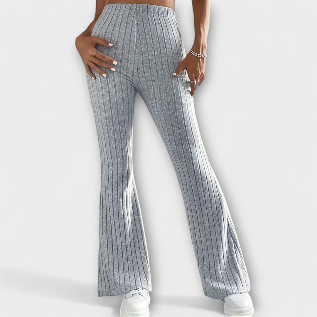 Jennifer - Calças largas com estilo