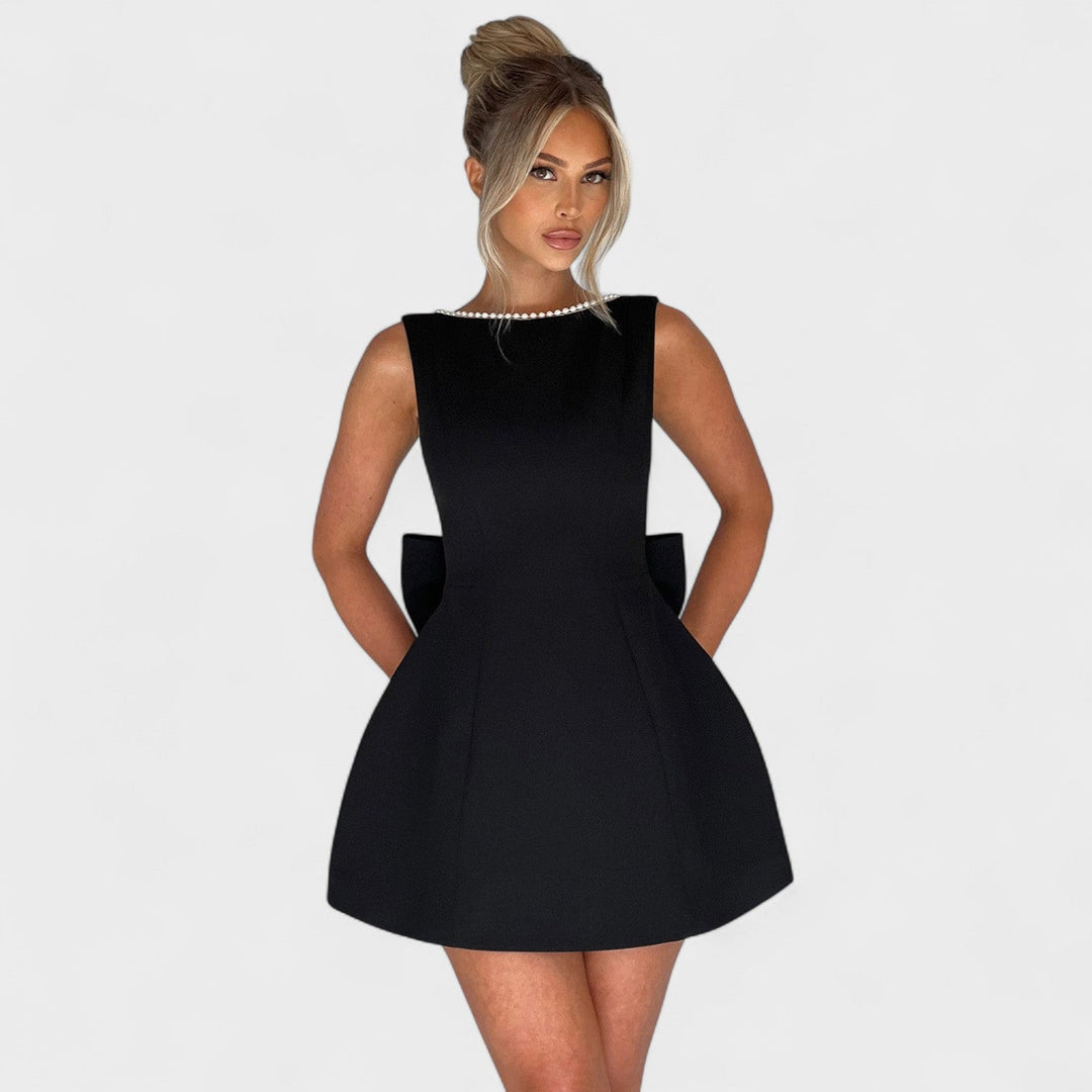 Catarina - Mini vestido com pérolas