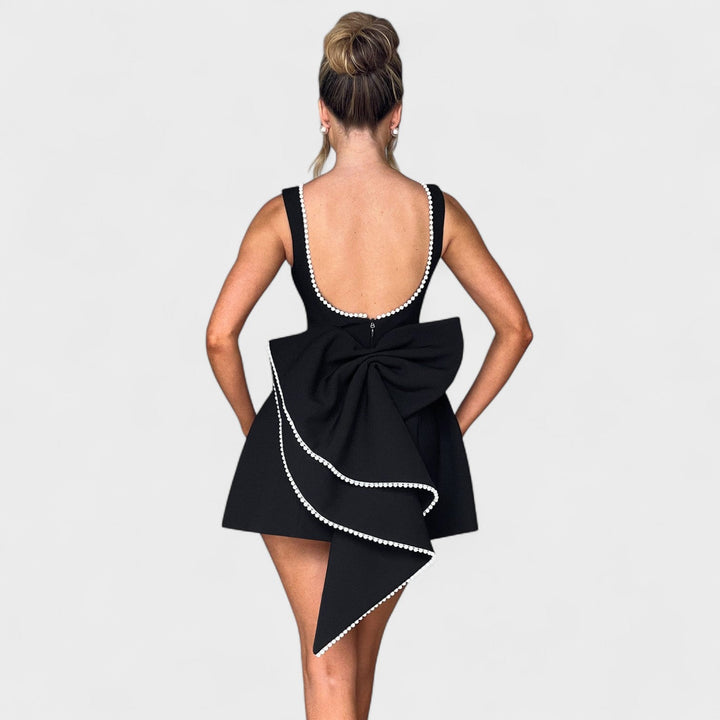 Catarina - Mini vestido com pérolas