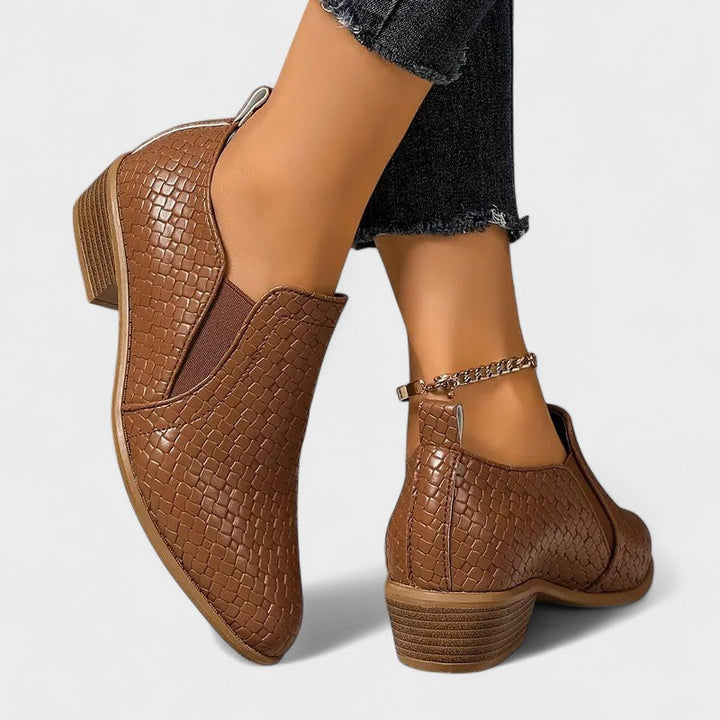 Tânia - Sapatos casuais elegantes
