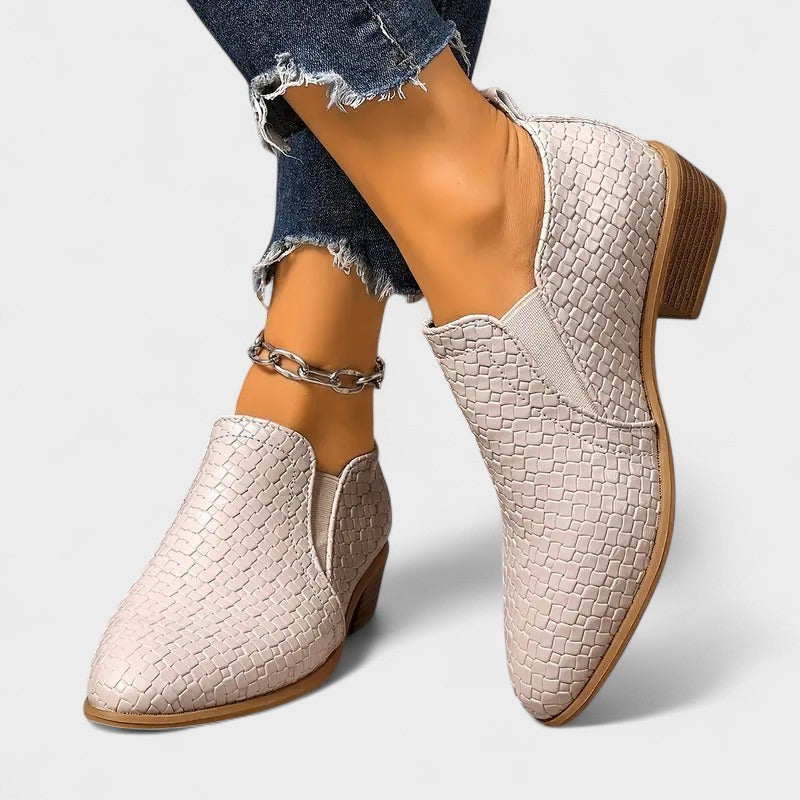 Tânia - Sapatos casuais elegantes
